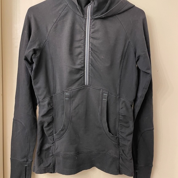 ATHLETA Pullover Define Hooded 1/4 zip, with kangaroo pocket - small - Picture 7 of 7